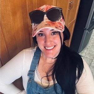 Meet your Posher, Elizabeth